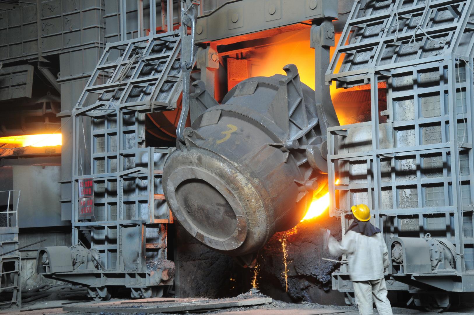 Manufacturing furnace in a factory